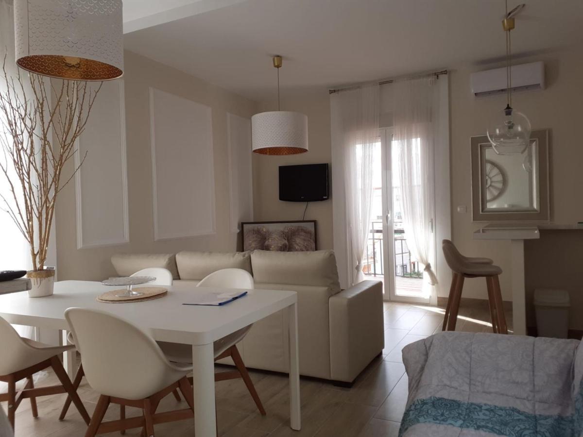 Appartamento La Casa De Leon Xiii.Terraza Privada. Parejas Siviglia Esterno foto