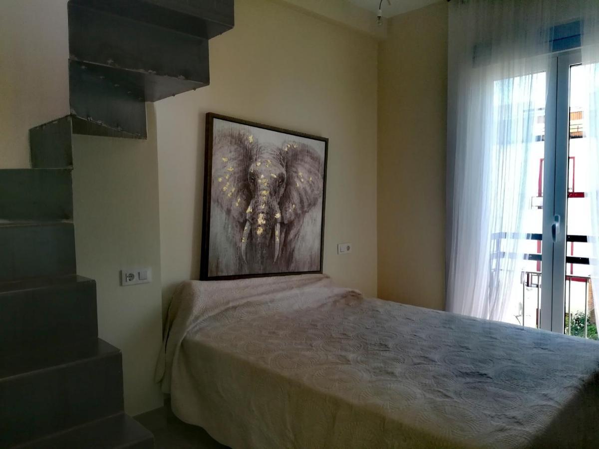 Appartamento La Casa De Leon Xiii.Terraza Privada. Parejas Siviglia Esterno foto